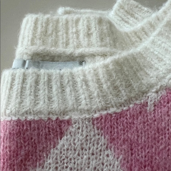 Red & Pink Hearts cozy cupcakes & cashmere Sweater med adorable cabincore - Picture 14 of 15